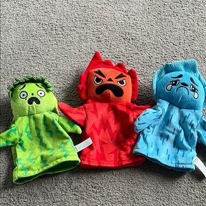 Colorful Monster Hand Puppets Set. 4